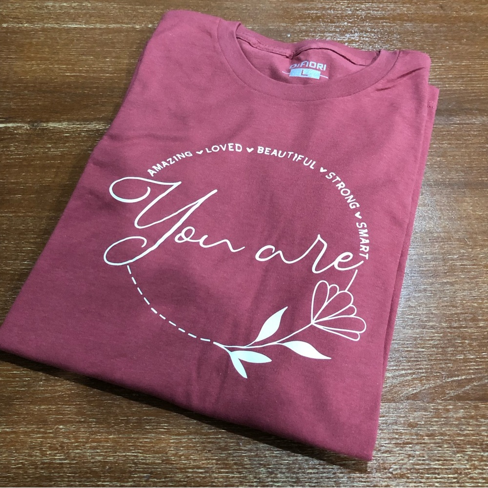 NEW! Crew neck tshirt